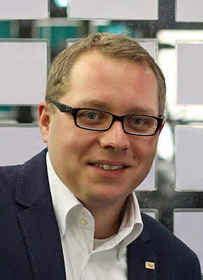 Produktmanager Christian Schrimpl ist zugleich Leiter des JAF-Sägewerks in Laa/Thaya Produktmanager Christian Schrimpl ist zugleich Leiter des JAF-Sägewerks in Laa/Thaya