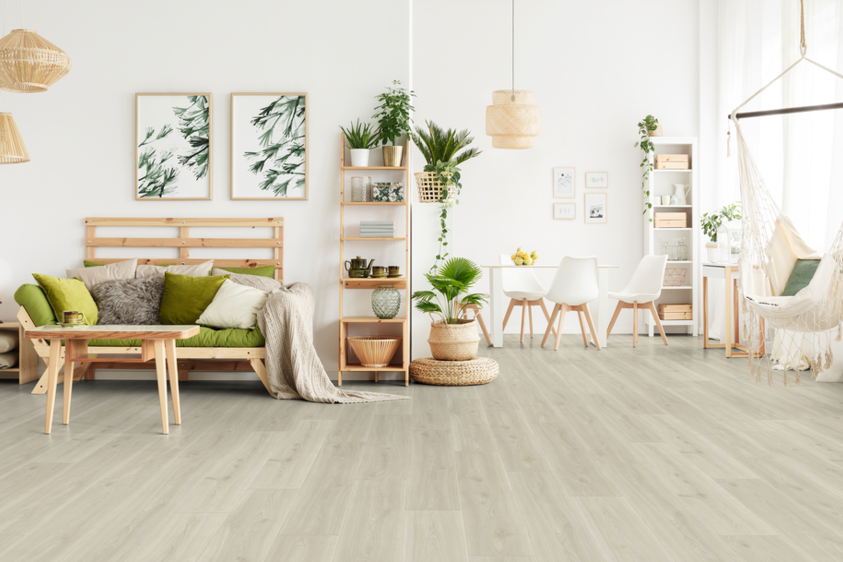 Eurowood Laminat Purus Eiche Nebelzeit, NK32; Nebelzeit; Laminat; Purus; Eiche; Klick; Mehrschicht-Aufbau; Dreidimensional vernetztes Melaminharz; HDF; NK 32; 1-Stab; umlaufend gefast (4V); glatt; Matt Look; 4687