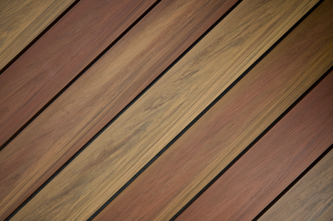 WPC Terrassendiele Piazza Mondo Ipe, 100 % PEFC; Terrassendiele; Piazza Mondo; UK (Unterkonstruktion), UK-Abstand und Befestigung sind Empfehlungen,UK-Abstand bezieht sich auf private Nutzung,Garantie bei privater Nutzung der Terrasse;  WPC-WPC, Clip für Piazza, WPC-Alu, Clip für Piazza; Kalkulationsrichtpreis mit Berücksichtigung eines durchschnittlichen Dielenabstands von 6 mm; PEFC/06-31-229; Volldiele; WPC;  Ipe; ruhig; Europa; R10;  Clip Edelstahl;  WPC Unterkonstruktion; WPC/RMC - Volldiele;  WPC Piazza Mondo