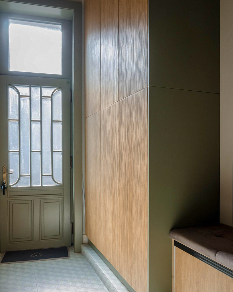 Panel | Holver