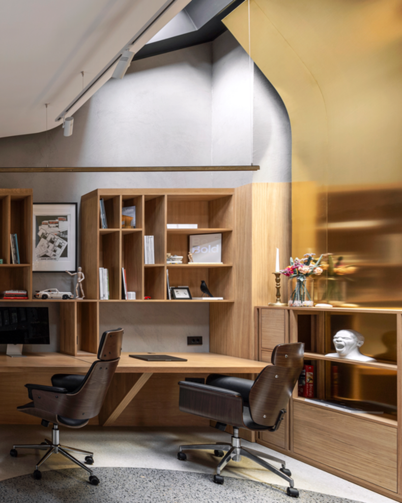 Panel | Holver