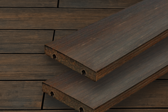 Bambus Terrassendiele Bamboo N-Durance® Bombiert, geölt, Grad®;Terrassendiele;Bamboo N-durance® Grad®;Thermobehandelt;UK (Unterkonstruktion), UK-Abstand und Befestigung sind Empfehlungen;Holz-Alu, Perfect Rail,Holz-Alu, Flat Rail,Holz-Holz, Grad® Stab;Kalkulationsrichtpreis mit Berücksichtigung eines durchschnittlichen Dielenabstands von 6 mm;Volldiele;Bambus;A;Klasse 1;braun;ruhig;Asien;Grad®;Perfect Rail;Thermoholz
Bambus Terrassendiele Bamboo X-treme® Bombiert, geölt, Grad®;Terrassendiele;Bamboo X-treme® Grad®;Thermobehandelt;UK (Unterkonstruktion), UK-Abstand und Befestigung sind Empfehlungen;Holz-Alu, Perfect Rail,Holz-Alu, Flat Rail,Holz-Holz, Grad® Stab;Kalkulationsrichtpreis mit Berücksichtigung eines durchschnittlichen Dielenabstands von 6 mm;Volldiele;Bambus;A;Klasse 1;dunkelbraun;Dunkelbraun;ruhig;Asien;Grad®;Perfect Rail;Thermoholz
Bambus Terrassendiele Bamboo X-treme Bombiert, geölt, Grad®, dunkelbraun;Terrassendiele;Bamboo X-treme® Grad®;Thermobehandelt;UK (Unterkonstruktion), UK-Abstand und Befestigung sind Empfehlungen;Holz-Alu, Perfect Rail,Holz-Alu, Flat Rail,Holz-Holz, Grad® Stab;Kalkulationsrichtpreis mit Berücksichtigung eines durchschnittlichen Dielenabstands von 6 mm;Volldiele;Bambus;A;Klasse 1;dunkelbraun;Dunkelbraun;ruhig;Asien;Grad®;Perfect Rail;Thermoholz