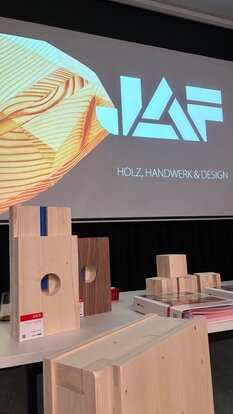 Video mit Eindrücken vom Fachabend zu moderner Holzarchitektur im cowerk DesignPalais Wien